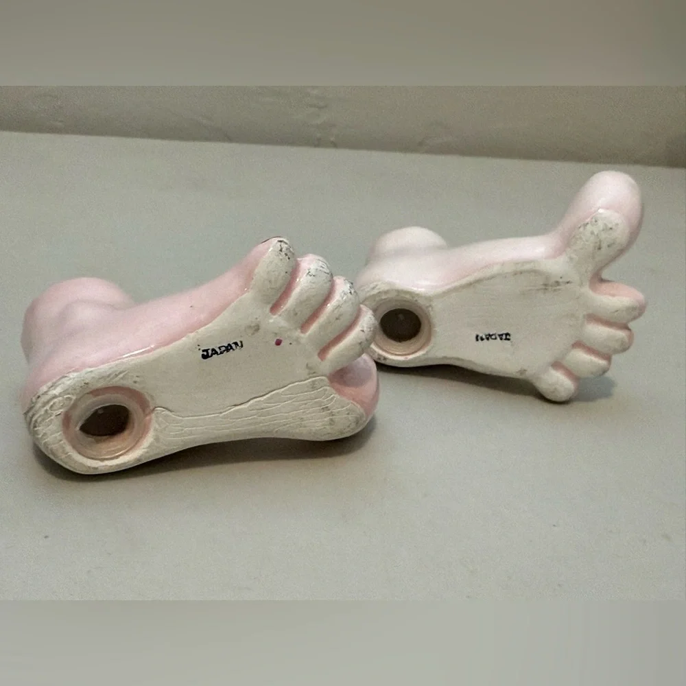 salt and pepper shaker vintage Feet.  Fairway‎ Japan. Souvenir 3” quirky